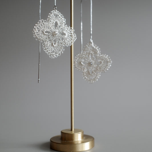 花綾 – 鉤織鏈條耳飾 銀色