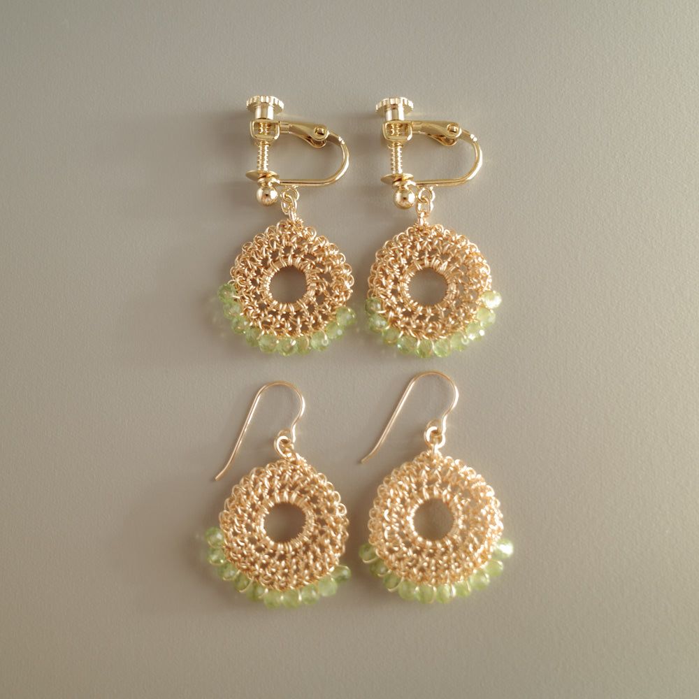 Peridot Lace 金屬絲蕾絲耳環 Gold color