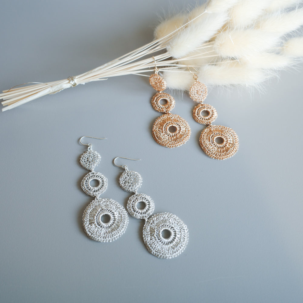 Trinity Lace Circles 手工金屬線編耳飾 Silver