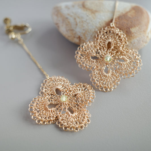 花綾 – 鉤織鏈條耳飾 金色