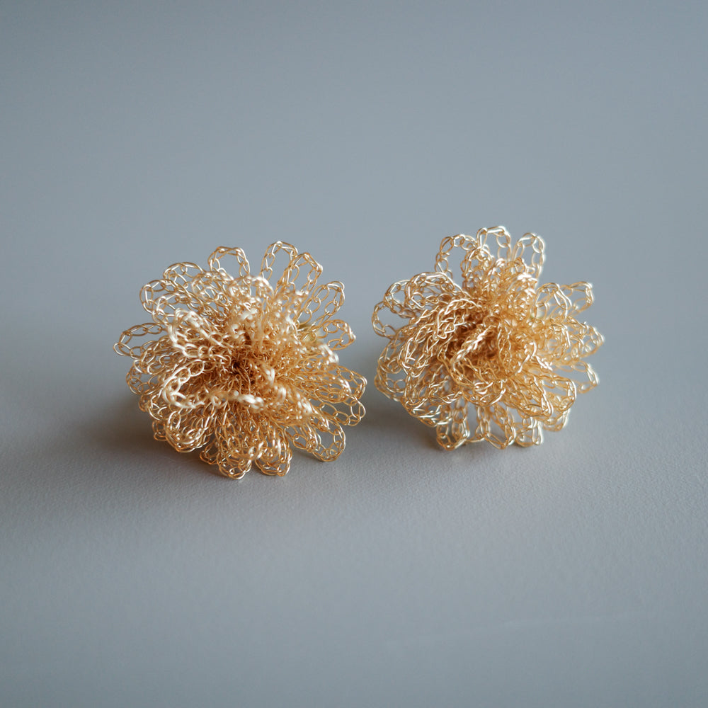 Dandelion Bloom  ワイヤークロッシェ耳飾り