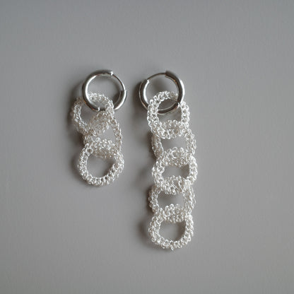 YUI – 金屬鉤織耳飾　銀色