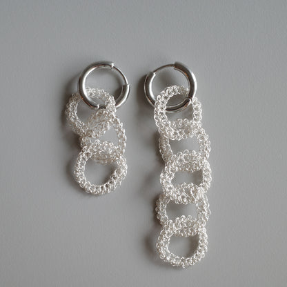 YUI – 金屬鉤織耳飾　銀色