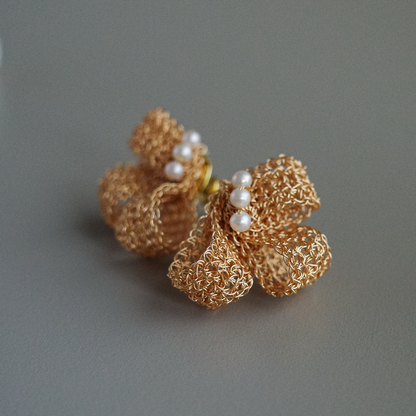 珍珠蝴蝶結耳環｜Soft Ribbon Pearl Earrings　Gold
