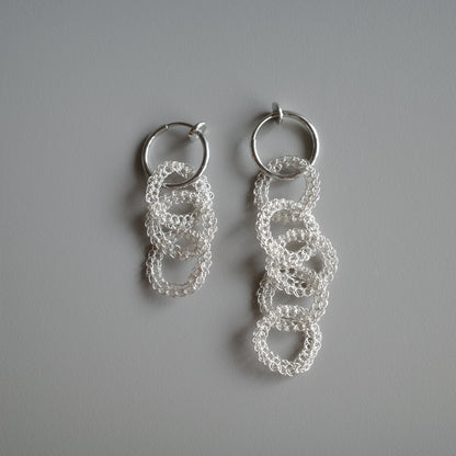 YUI – 金屬鉤織耳飾　銀色