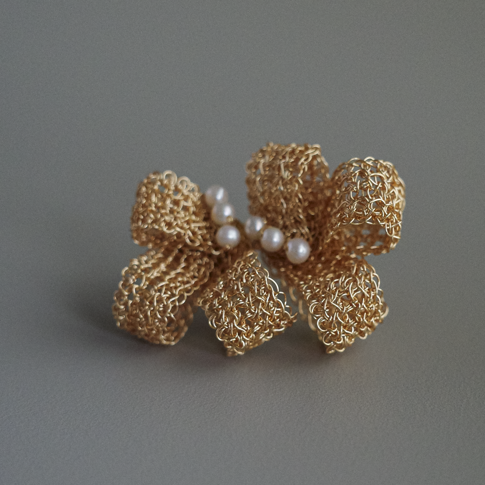 珍珠蝴蝶結耳環｜Soft Ribbon Pearl Earrings　Gold
