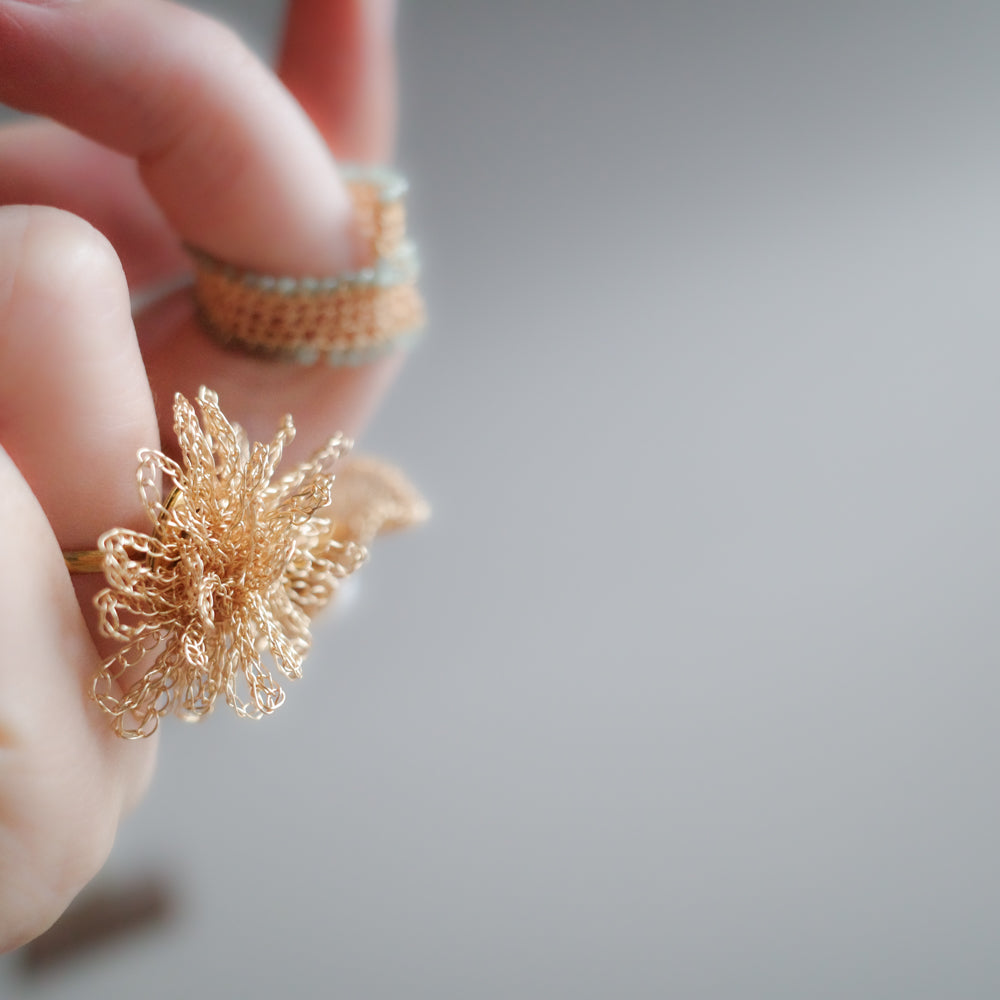 Dandelion Bloom  ワイヤークロッシェリング