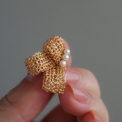 珍珠蝴蝶結耳環｜Soft Ribbon Pearl Earrings　Gold