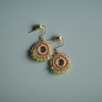 ペリドットの耳飾り［ゴールド］ Peridot Lace Earrings