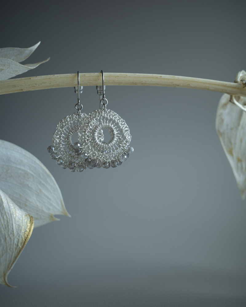 ラブラドライトの耳飾り［シルバー］ Labradorite Lace Earrings