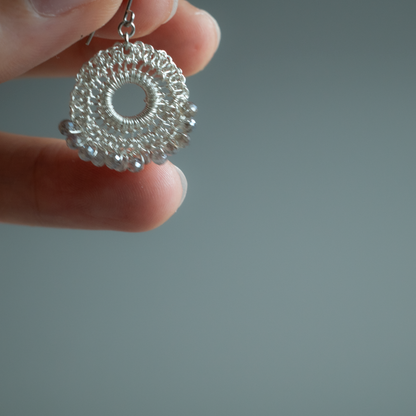 ラブラドライトの耳飾り［シルバー］ Labradorite Lace Earrings