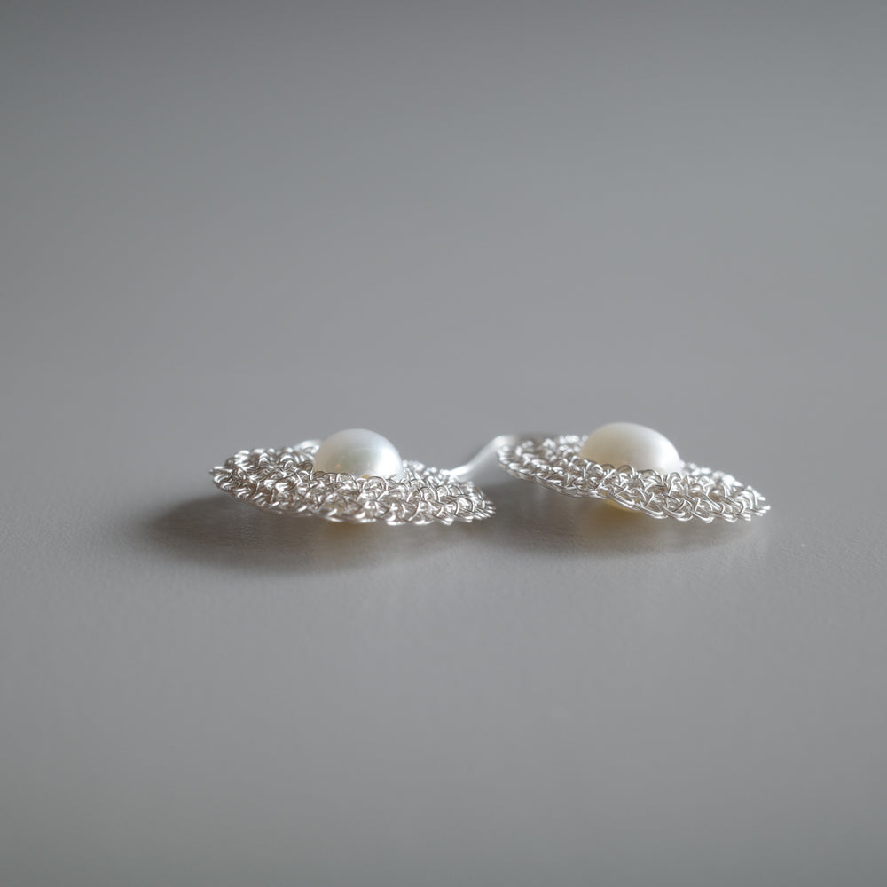 雫（しずく） パール – ワイヤークロッシェ 耳飾り　シルバー