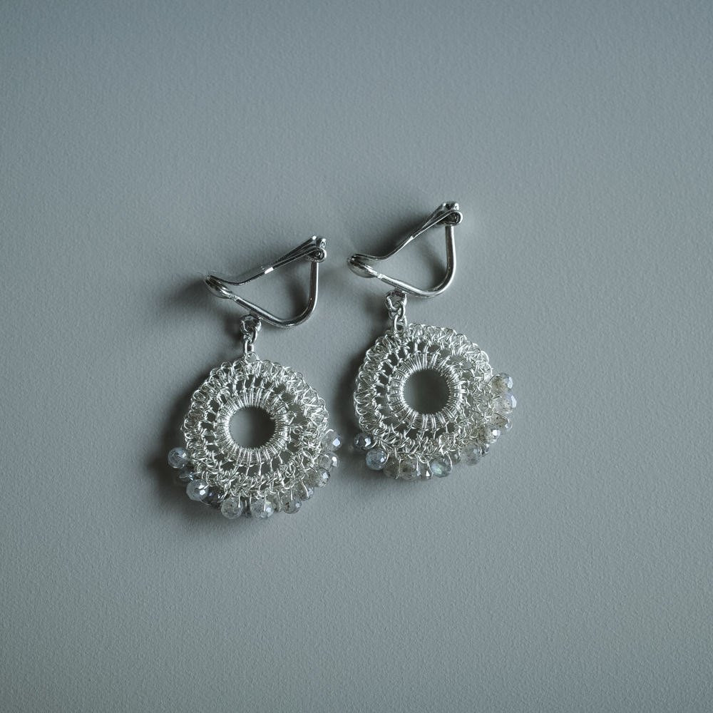 ラブラドライトの耳飾り［シルバー］ Labradorite Lace Earrings