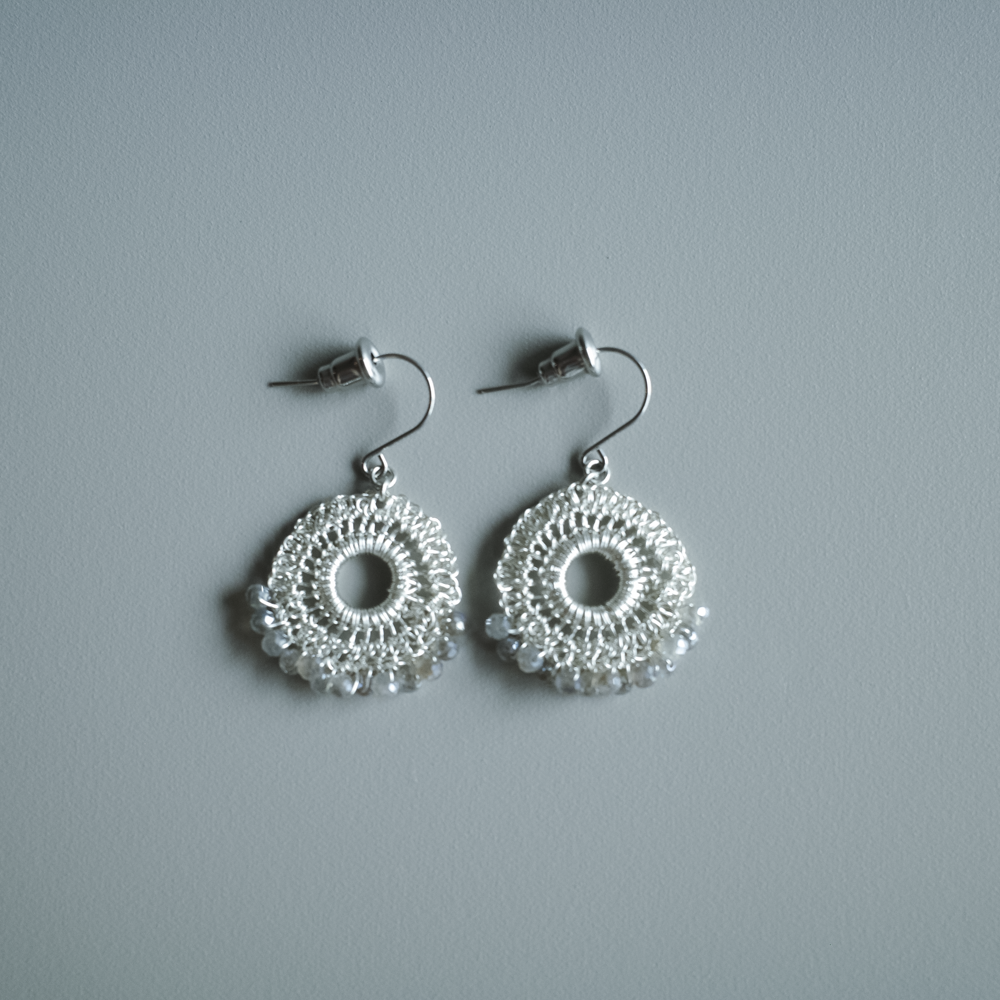 ラブラドライトの耳飾り［シルバー］ Labradorite Lace Earrings