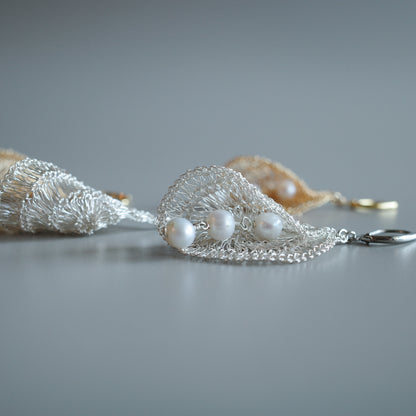 Pearl Cascade　耳飾り　Silver color