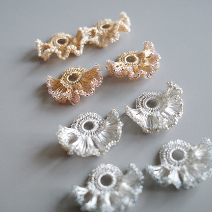 Frill Tail 搭配日本玻璃珠 – 耳環　銀色