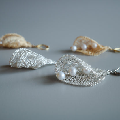 Pearl Cascade　耳飾り　Silver color