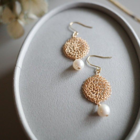 Lace Pearl Gold color