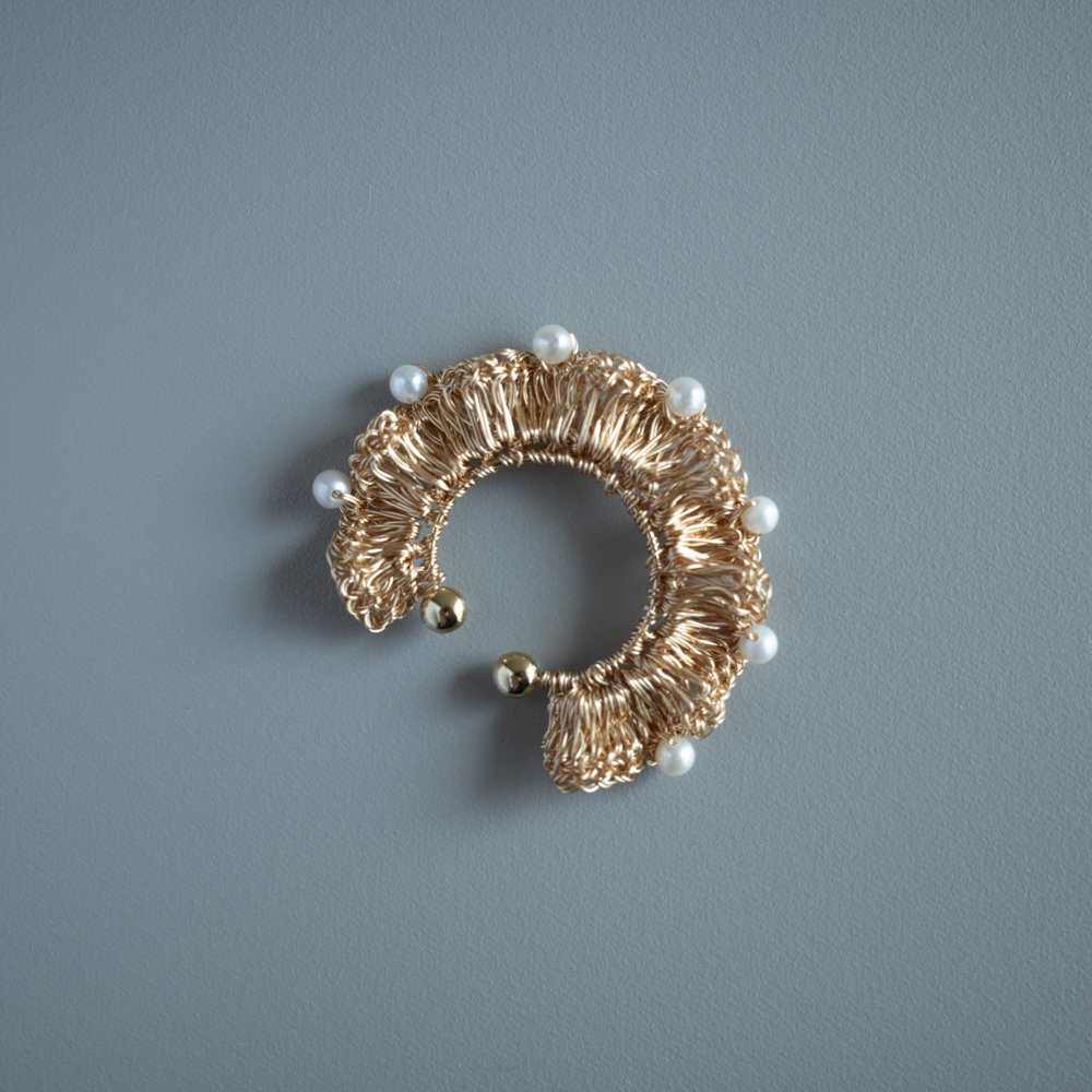 Frill Pearl Ear Cuff [Single] Ultra-Lightweight, Flexible Fit Design