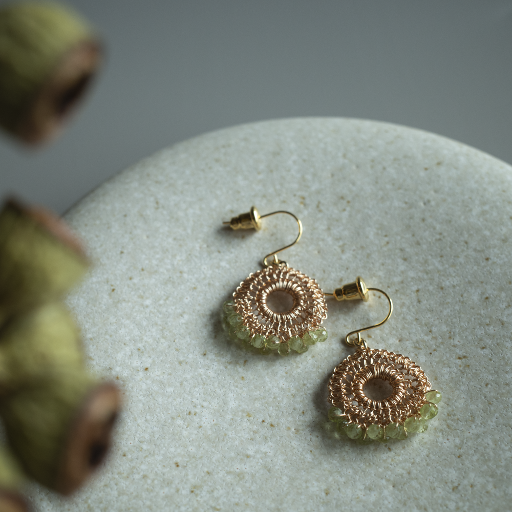 Peridot Lace earrings Gold color