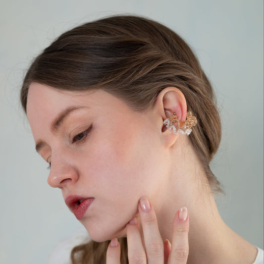 Frill Glow – ワイヤークロッシェイヤーカフ［ガラスビーズ］gold