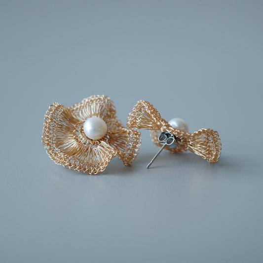 2way Orbit  Pearl　耳飾り　Gold color