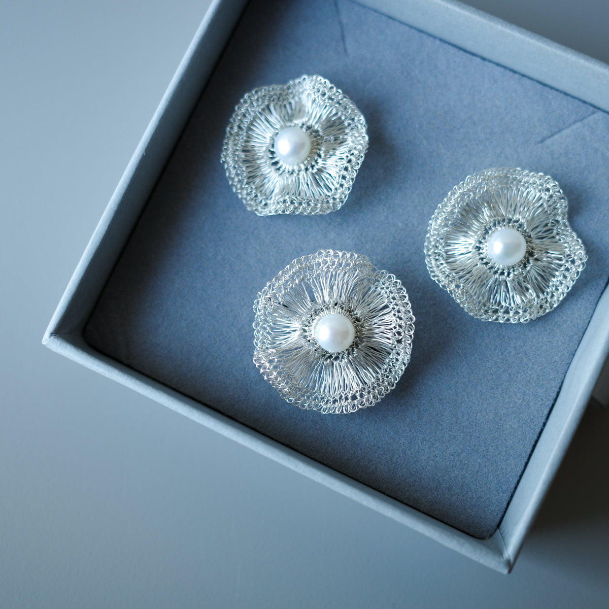 2way Orbit  Pearl　耳飾り　Silver color