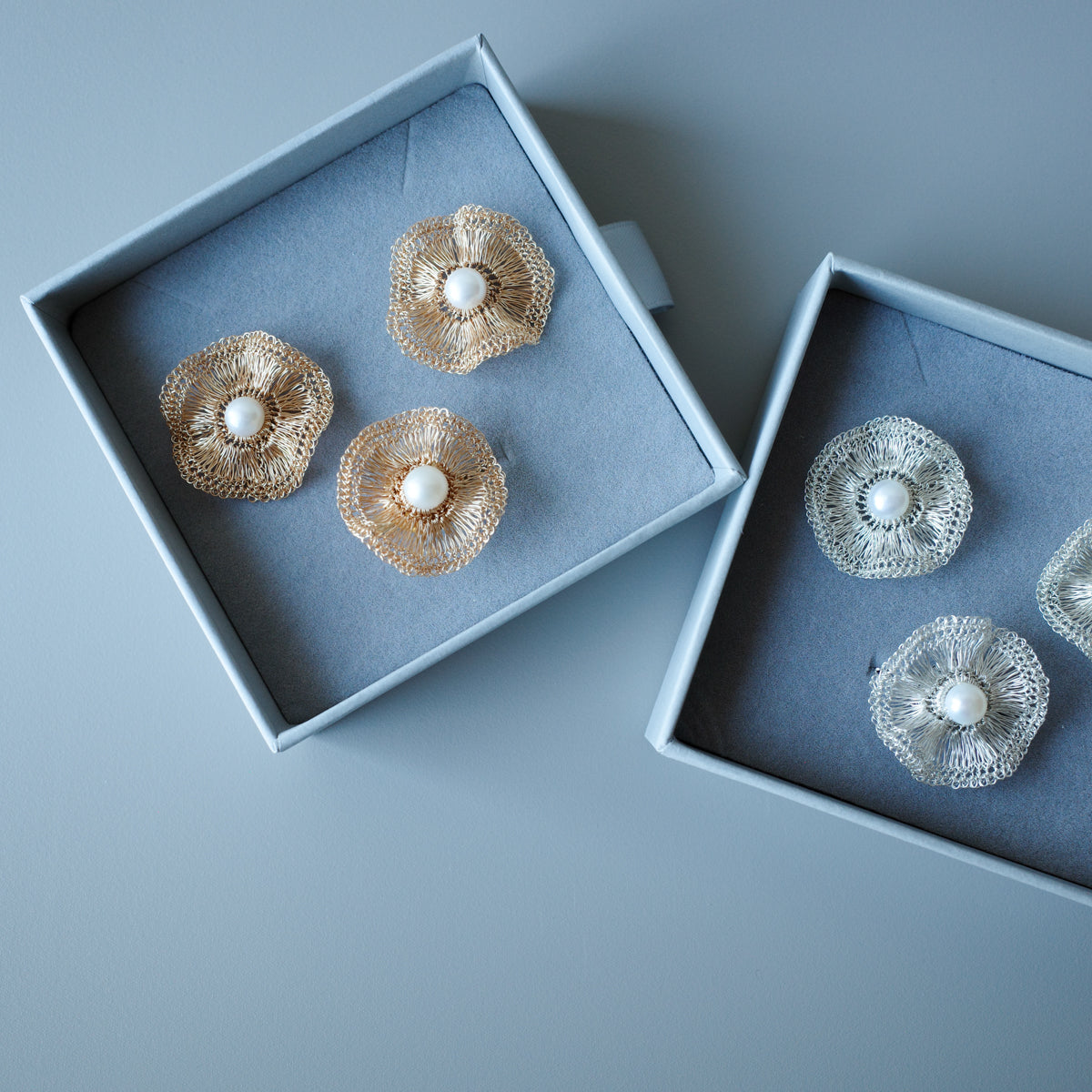 2way Orbit  Pearl　耳飾り　Gold color