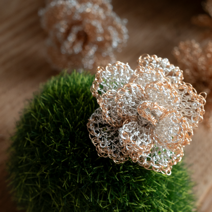 Layered Rose Earrings｜Hand-Crocheted Wire Silvercolor