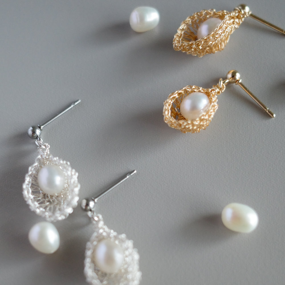 睡美人淡水珍珠 耳飾　金