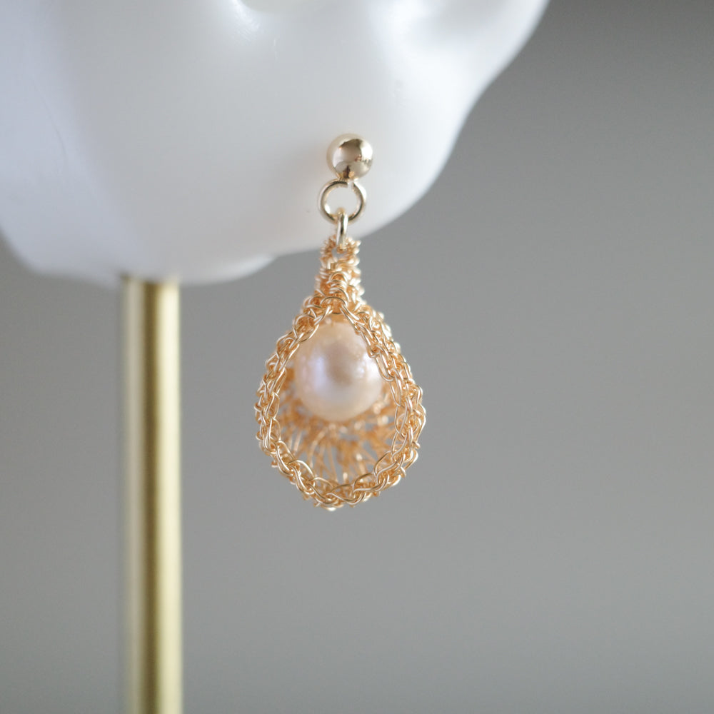 睡美人淡水珍珠 耳飾　金