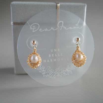 睡美人淡水珍珠 耳飾　金