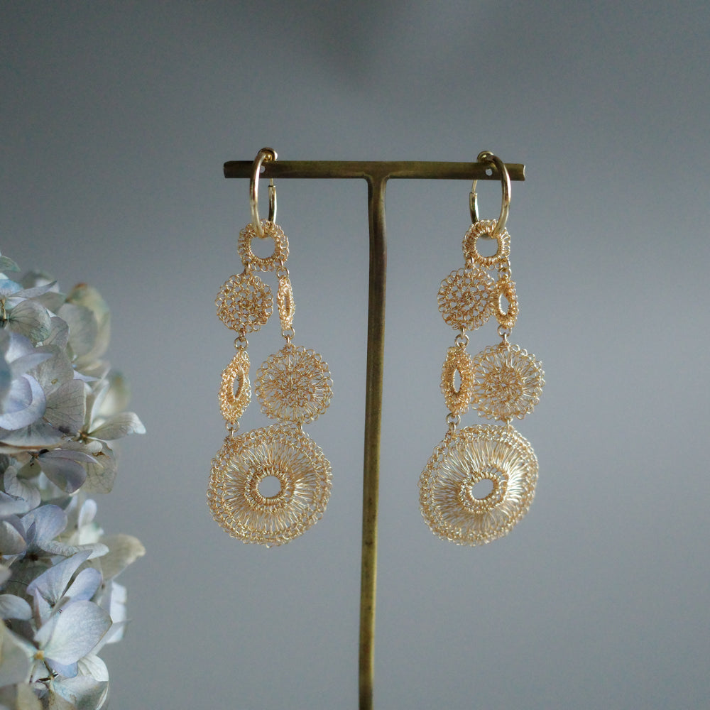 【預購商品】Circles in Motion – 長款耳環／夾式耳環　單耳販售（即單件）