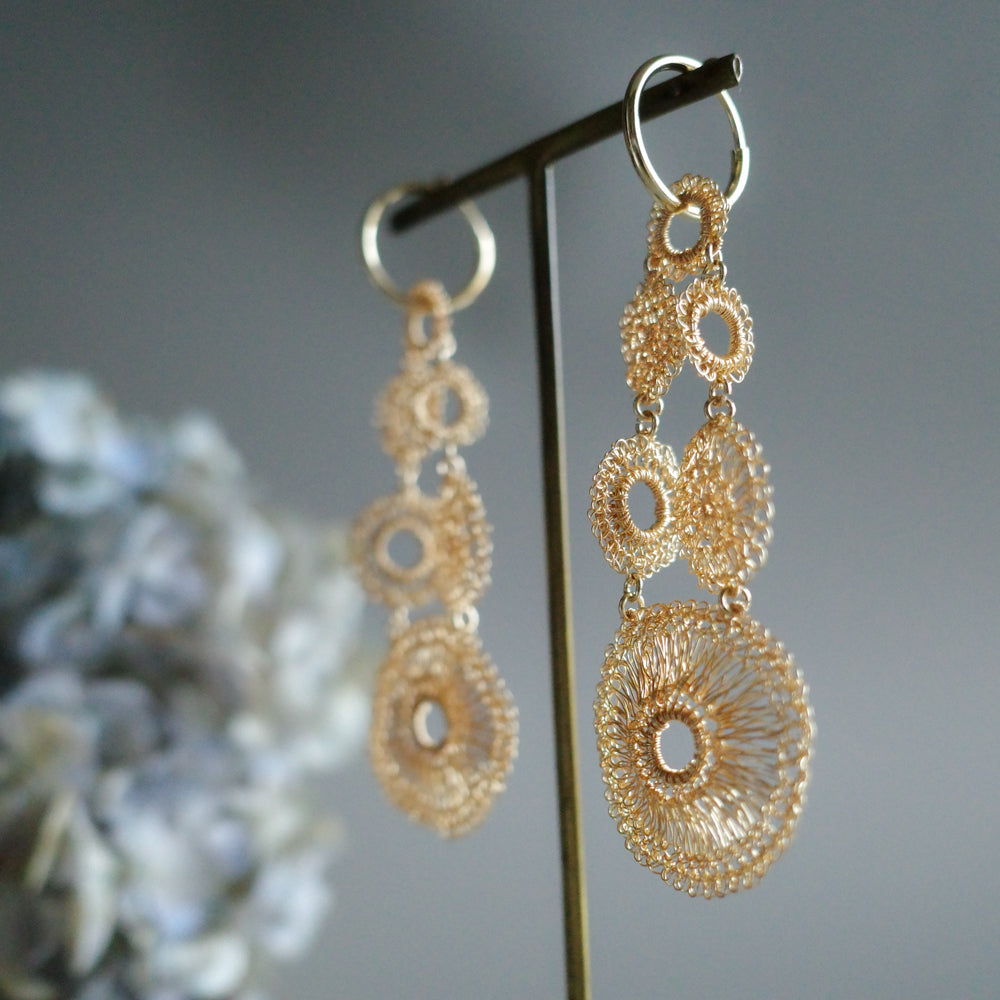 【預購商品】Circles in Motion – 長款耳環／夾式耳環　單耳販售（即單件）