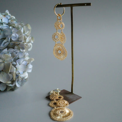 【預購商品】Circles in Motion – 長款耳環／夾式耳環　單耳販售（即單件）