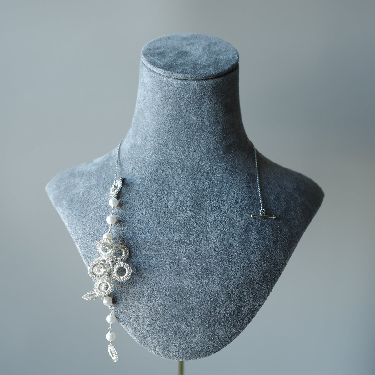 Full Bloom – ワイヤークロッシェとパールのネックレス  S  Silver Color