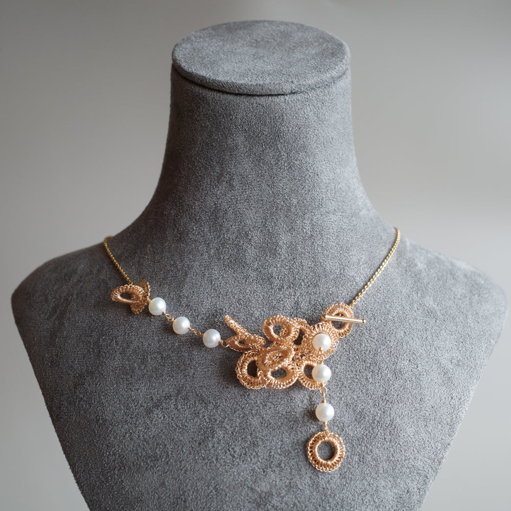 Full Bloom – 手工金屬線編織珍珠項鍊