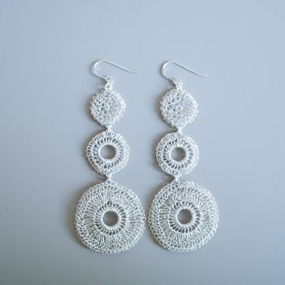 Trinity Lace Circles　耳飾り　Silver