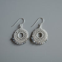 Labradorite Lace – 金屬線蕾絲耳環　Silver color